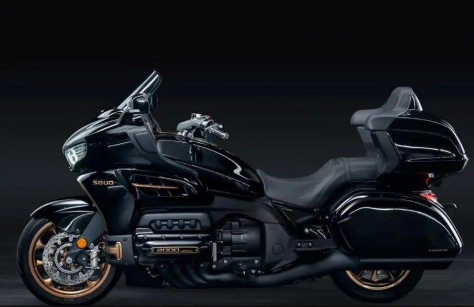 Moto News Souo S2000 GoldWing in salsa cinese GPone